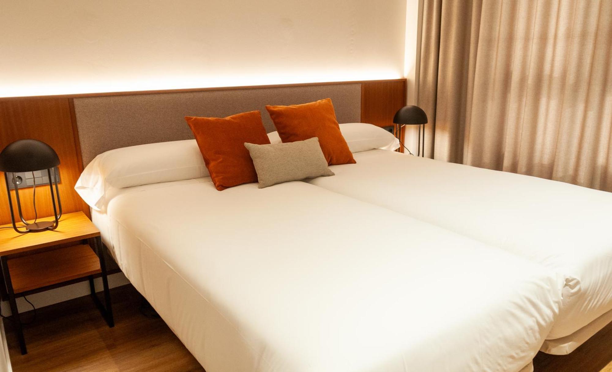 Apartamentos 2H Living レオン エクステリア 写真